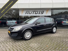 Opel Astra - 1.6 Essentia