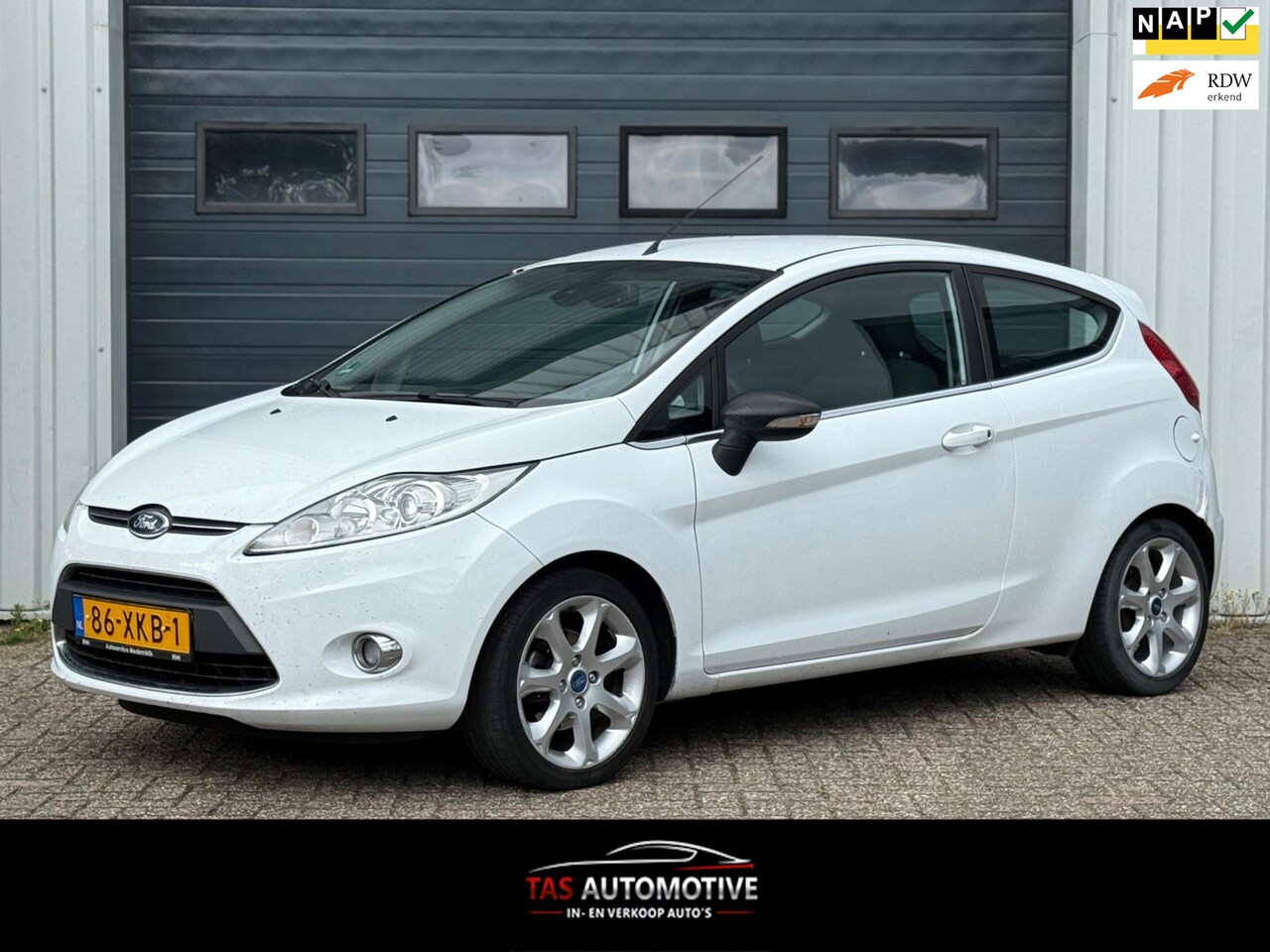 Ford Fiesta - 1.6 TDCi ECOnetic Titanium AIRCO / CRUISE / PDC - AutoWereld.nl