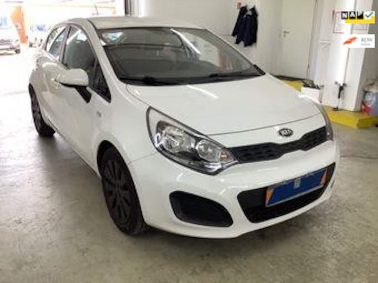 Kia Rio - 1.4 CVVT Comfort Pack 1.4 CVVT Comfort Pack, automaat! - AutoWereld.nl