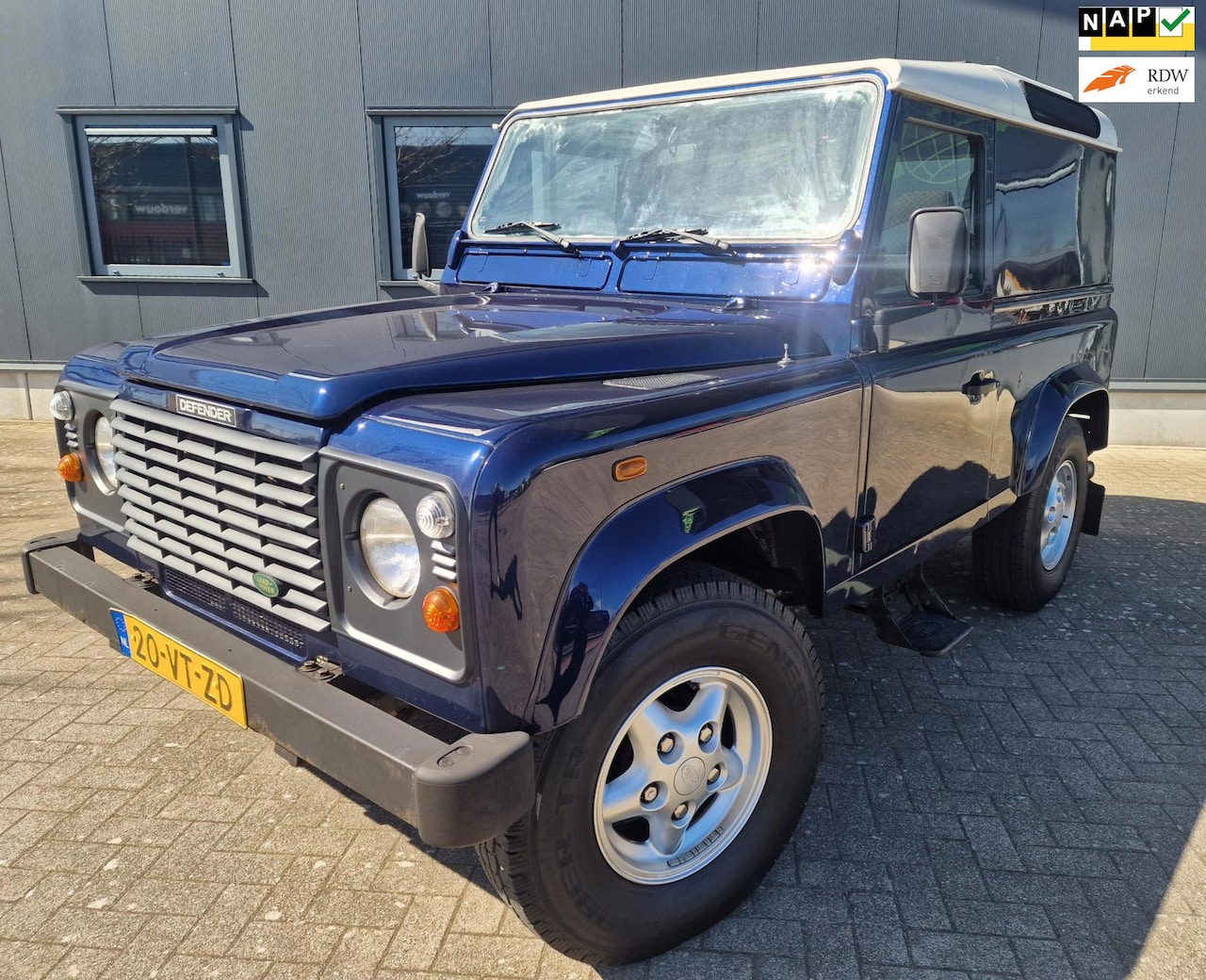 Land Rover Defender Hard Top - 2.5 Td5 90" NL auto, netto ex btw € 15.650, Youngtimer, bijtel vriendelijk! - AutoWereld.nl