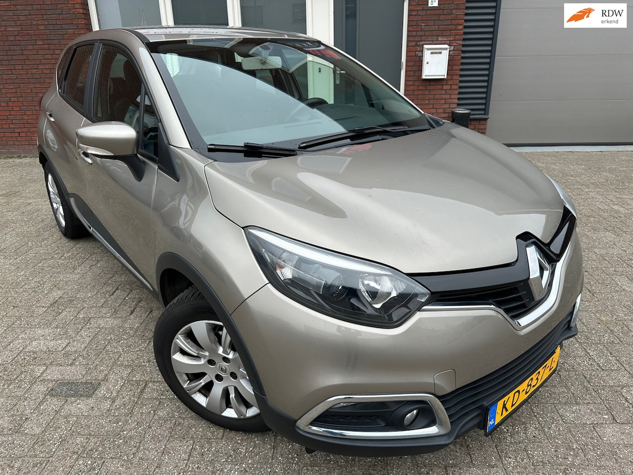 Renault Captur - 0.9 TCe Dynamique / Airco / Cruise - AutoWereld.nl