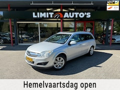 Opel Astra - 1.8i-16V Edition/Aut/Pano/Climate/Leer/Navi/Pdc/Stoel.verw/Trekhaak/Lmv/Apk