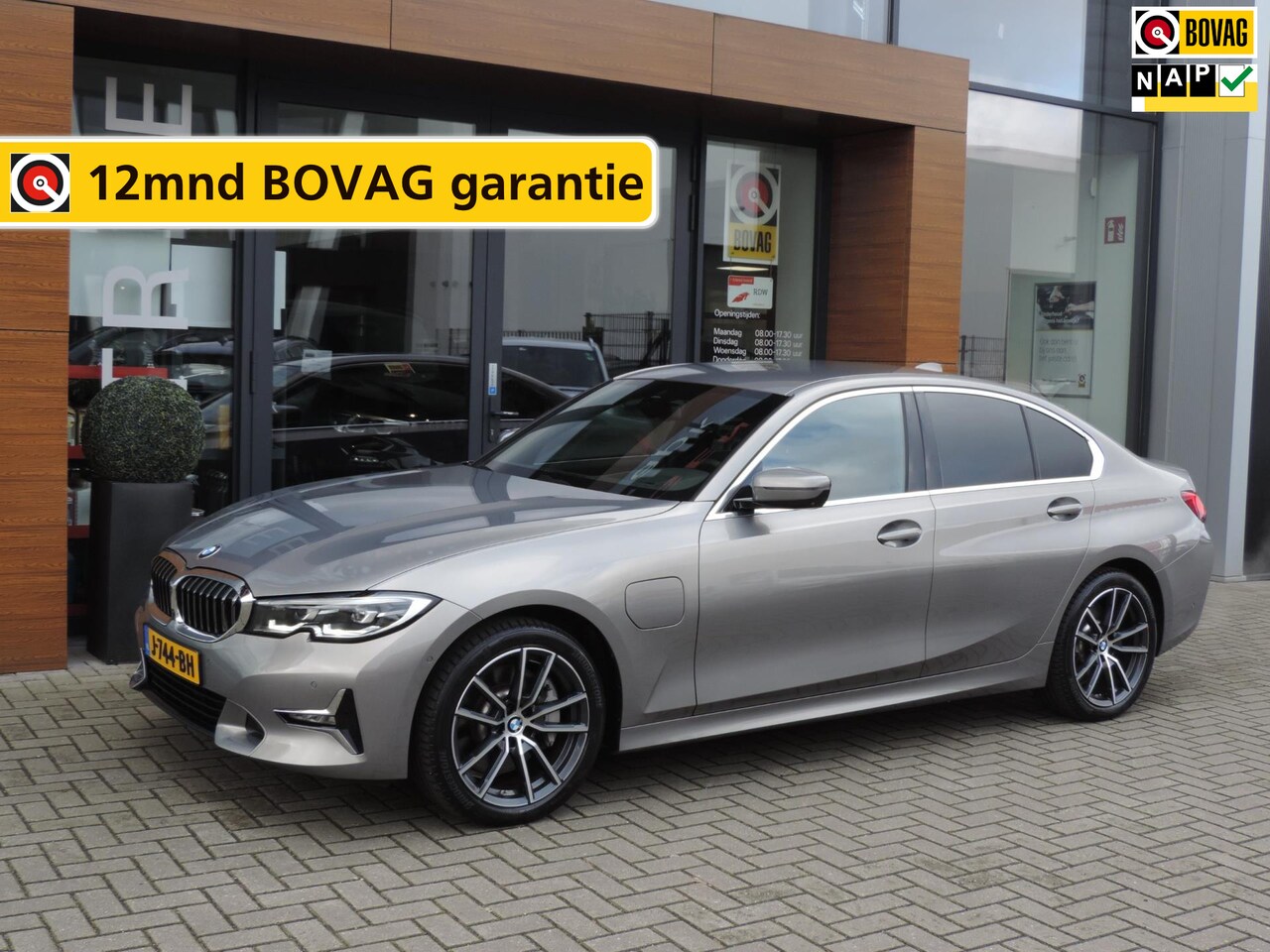 BMW 3-serie - 330e eDrive Edition 31.000km | Oxidgrau | Leer/Memory | 360Cam | HarmanKardon | 18” | Head - AutoWereld.nl