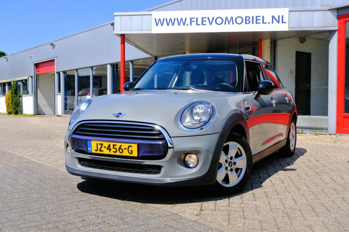 MINI Cooper - Mini 1.5 Business Navi|Clima|LMV|Cruise - AutoWereld.nl