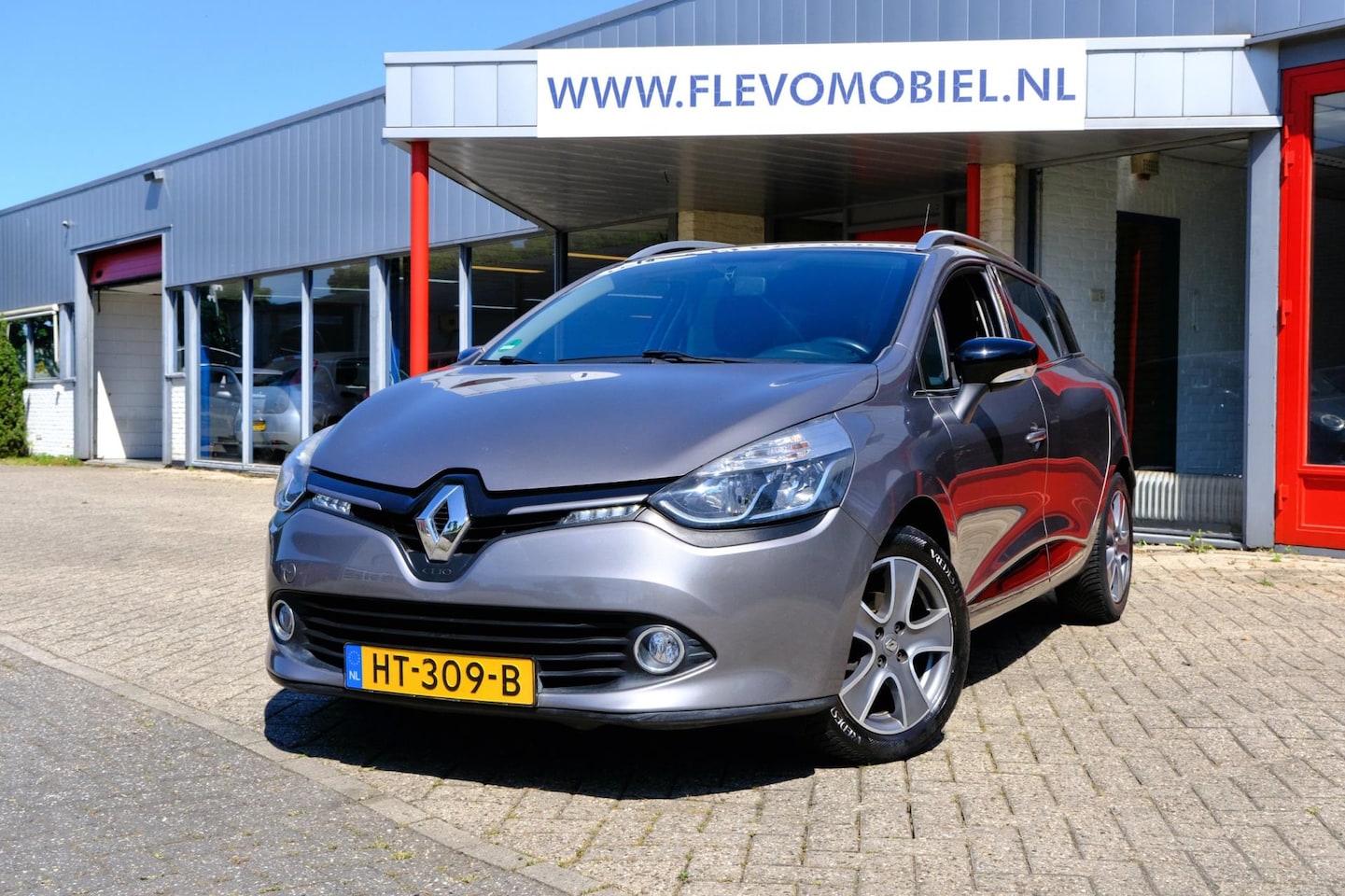 Renault Clio Estate - 1.5 dCi ECO Night&Day Navi|Airco|LMV|PDC - AutoWereld.nl