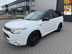 Mitsubishi Outlander - 2.0 PHEV Instyle+