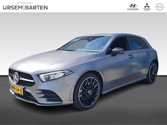 Mercedes-Benz A-klasse - 250 e Premium | widescreen | 19"AMG velgen | sfeerverlichting | blind-spot | trekhaak |