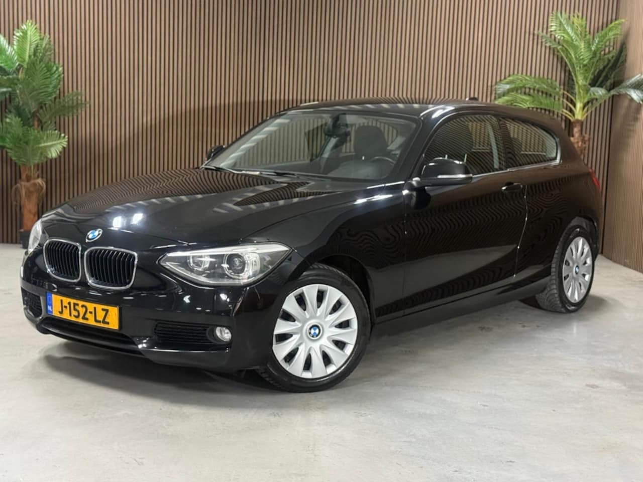 BMW 1-serie - 114i Business 114i Business - AutoWereld.nl