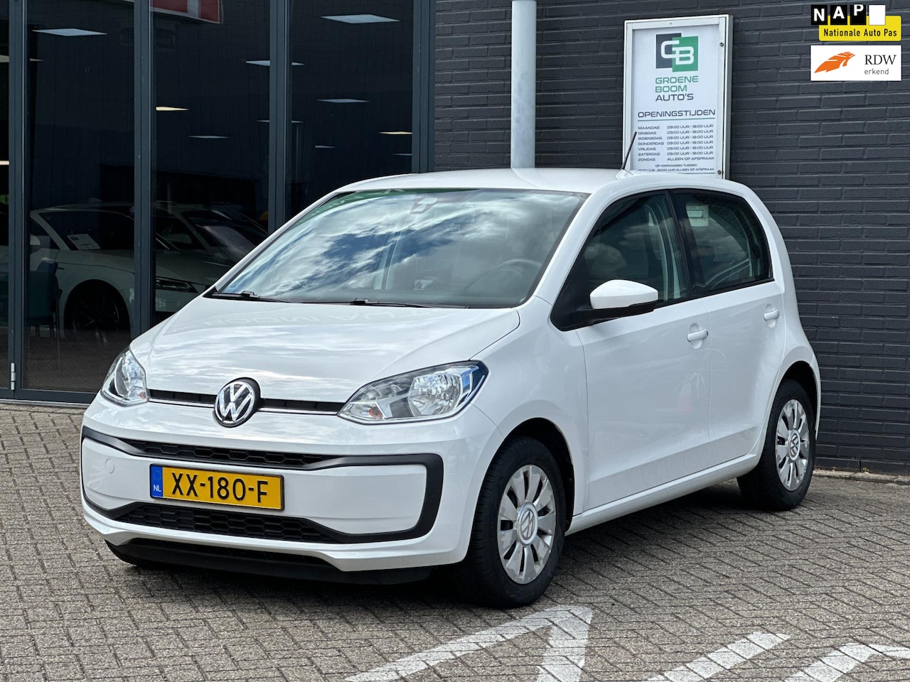 Volkswagen Up! - 1.0 BMT move up!/1STE EIG/5-DRS/AIRCO/NL-AUTO NAP - AutoWereld.nl