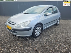Peugeot 307 - 1.6-16V XT 5DRS. AIRCO/CRUISE/NIEUWE APK