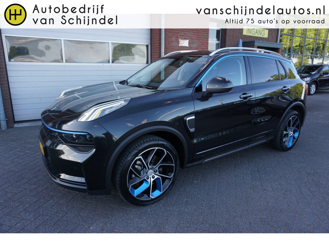 Lynk & Co 01 - 1.5 261PK! DECEMBER 2022 DEALER ONDERHOUDEN 360CAMERA 6,6KWH LADEN 4X ALL SEASON BANDEN PA - AutoWereld.nl