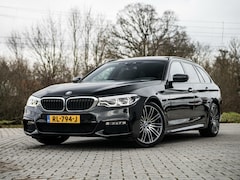BMW 5-serie Touring - 520d 191PK M-Sport Panorama Leder Led Sportstoelen Origineel NL