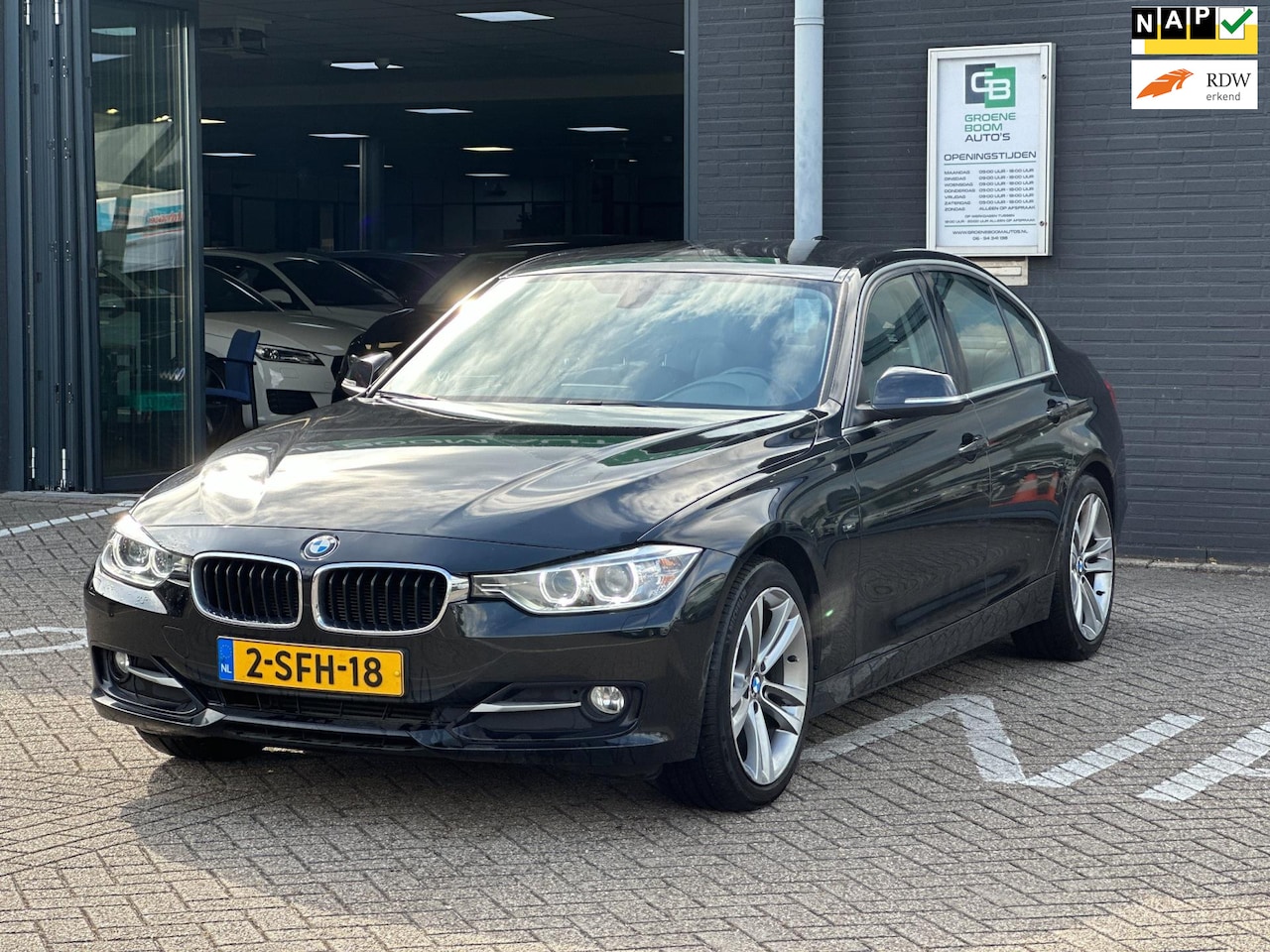 BMW 3-serie - 320i EfficientDynamics Edition High Executive/NAVI/XENON/NAP!! - AutoWereld.nl