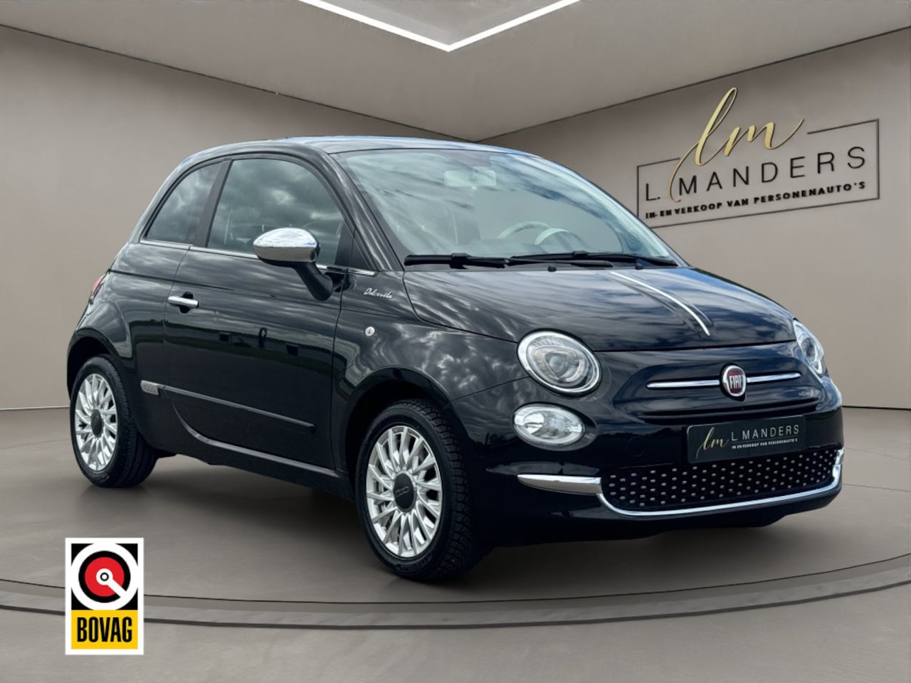 Fiat 500 - 1.0 Hybrid Dolcevita 2022 ZWART | Panoramadak | Display - AutoWereld.nl