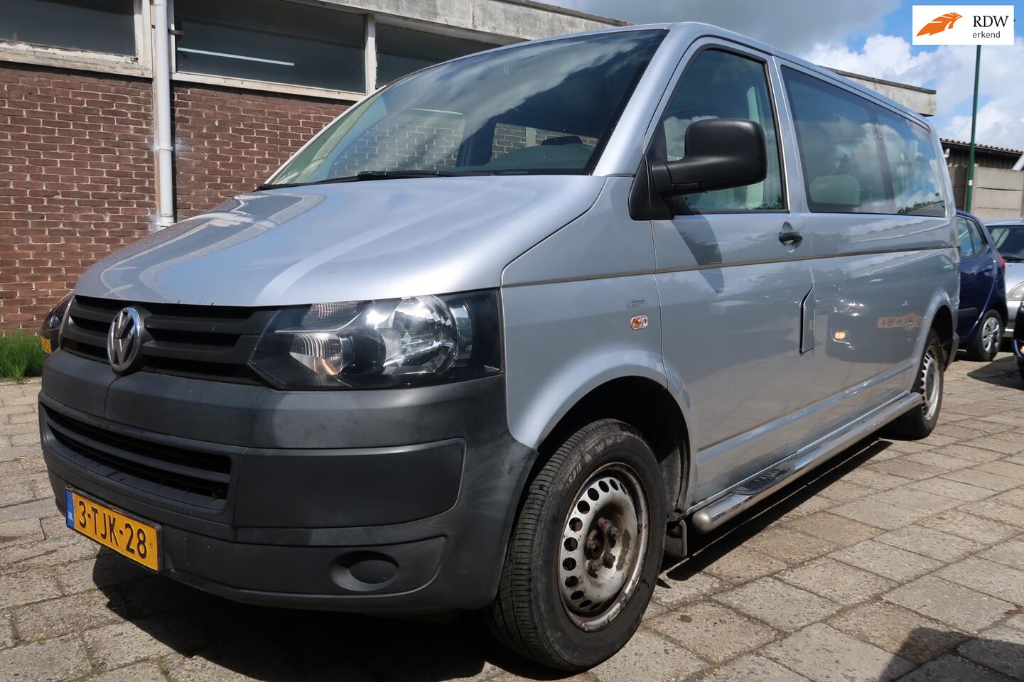 Volkswagen Transporter Kombi - 2.0 TDI L2H1 BM 9 persoons Lange versie - AutoWereld.nl