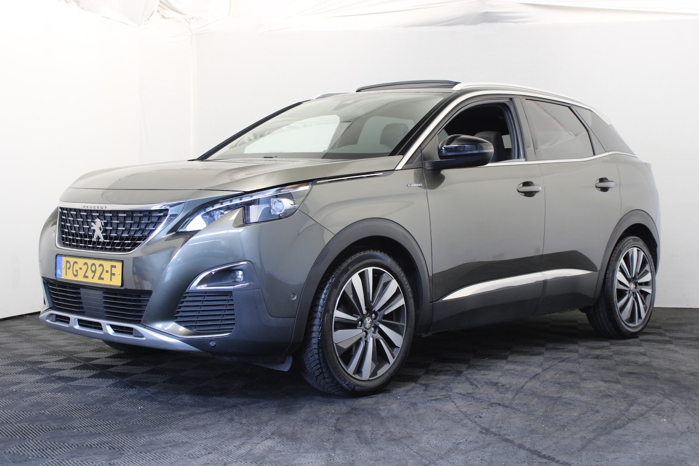 Peugeot 3008 - 1.2 PureTech GT Line |Pano| *Hemelvaart geopend* - AutoWereld.nl