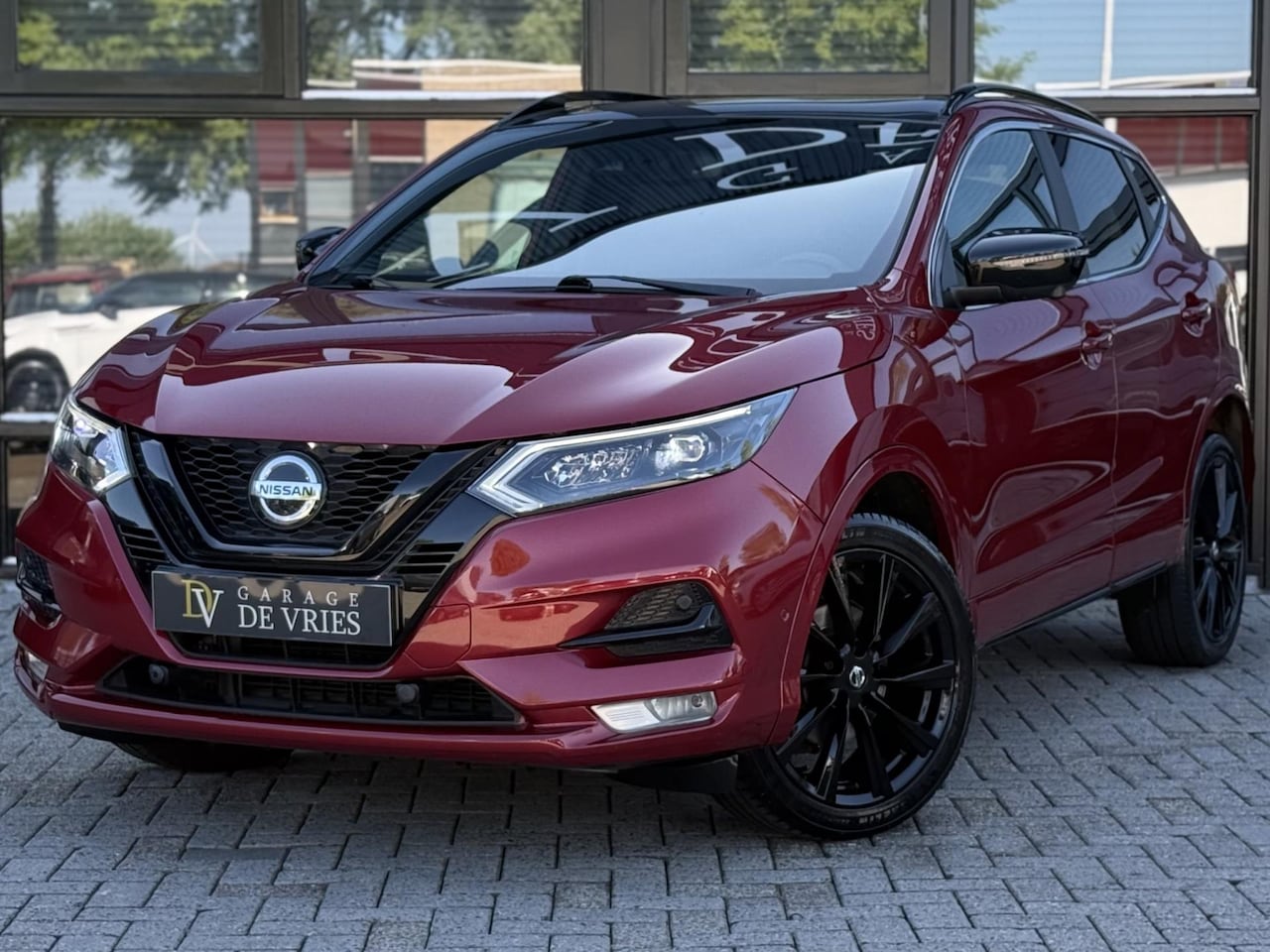 Nissan Qashqai - 1.3 DIG-T N-Tec Aut Full Option ACC + Lane Panoramadak Garantie - AutoWereld.nl