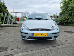 Ford Focus - 1.6-16V Ambiente
