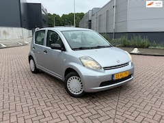 Daihatsu Sirion 2 - 1.0-12V Trend Airco 5 DR elektrische ramen voor en achter