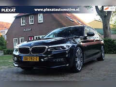 BMW 5-serie Touring - 530i xDrive High Executive Aut. | Adaptief onderstel | Panorama | HUD | Luchtvering | Adap