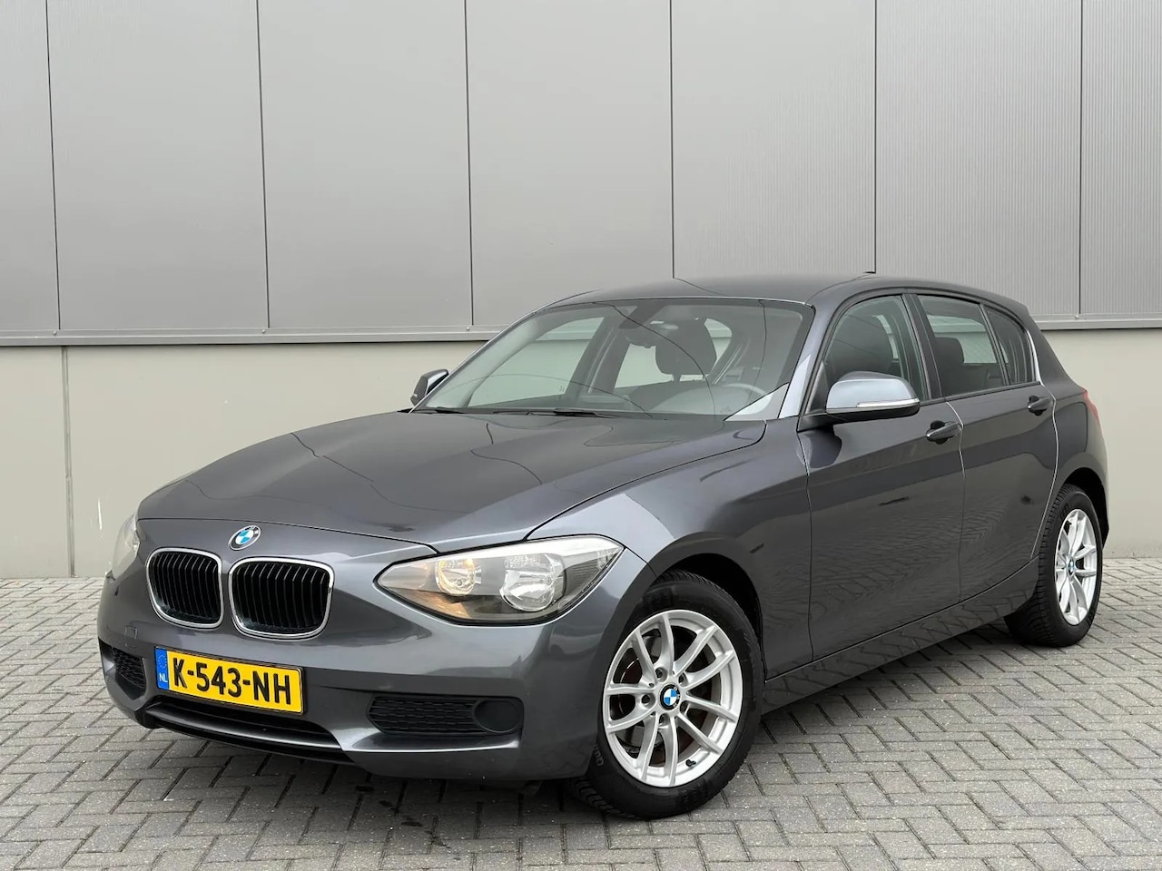 BMW 1-serie - 116i Airco Navi Cruise Nieuwe Ketting - AutoWereld.nl