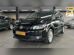 Volkswagen Touran - 1.2 TSI Highline BlueMotion 7p. Navigatie xenon clima cruise controle lm-velgen parkeersen