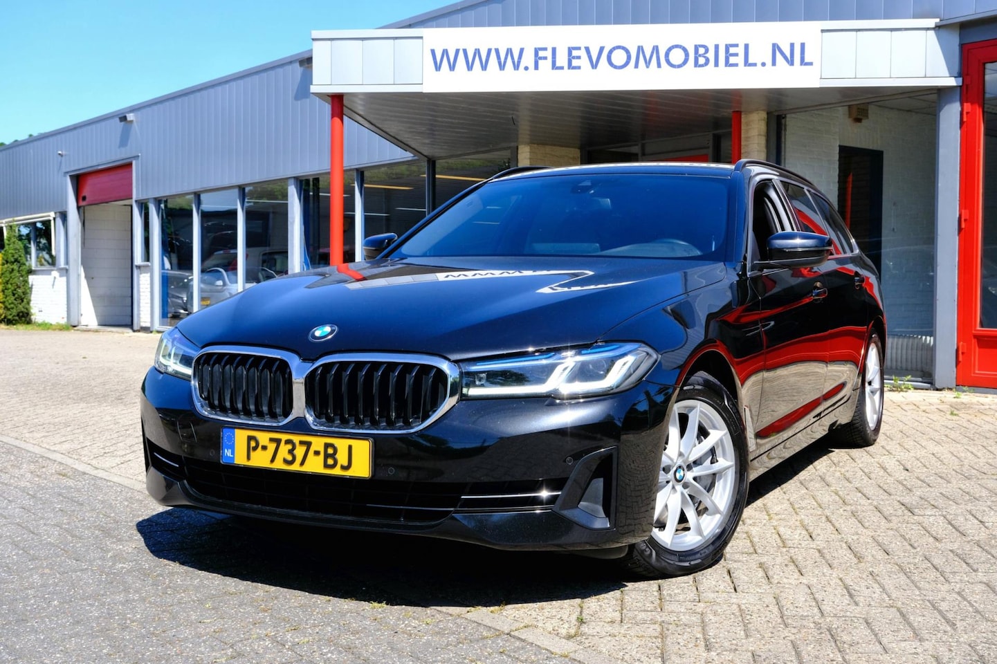 BMW 5-serie Touring - 530d xDrive Business Edition Plus Aut. LaserLight|Leder|HarmanKardon|Cam|Enz! - AutoWereld.nl