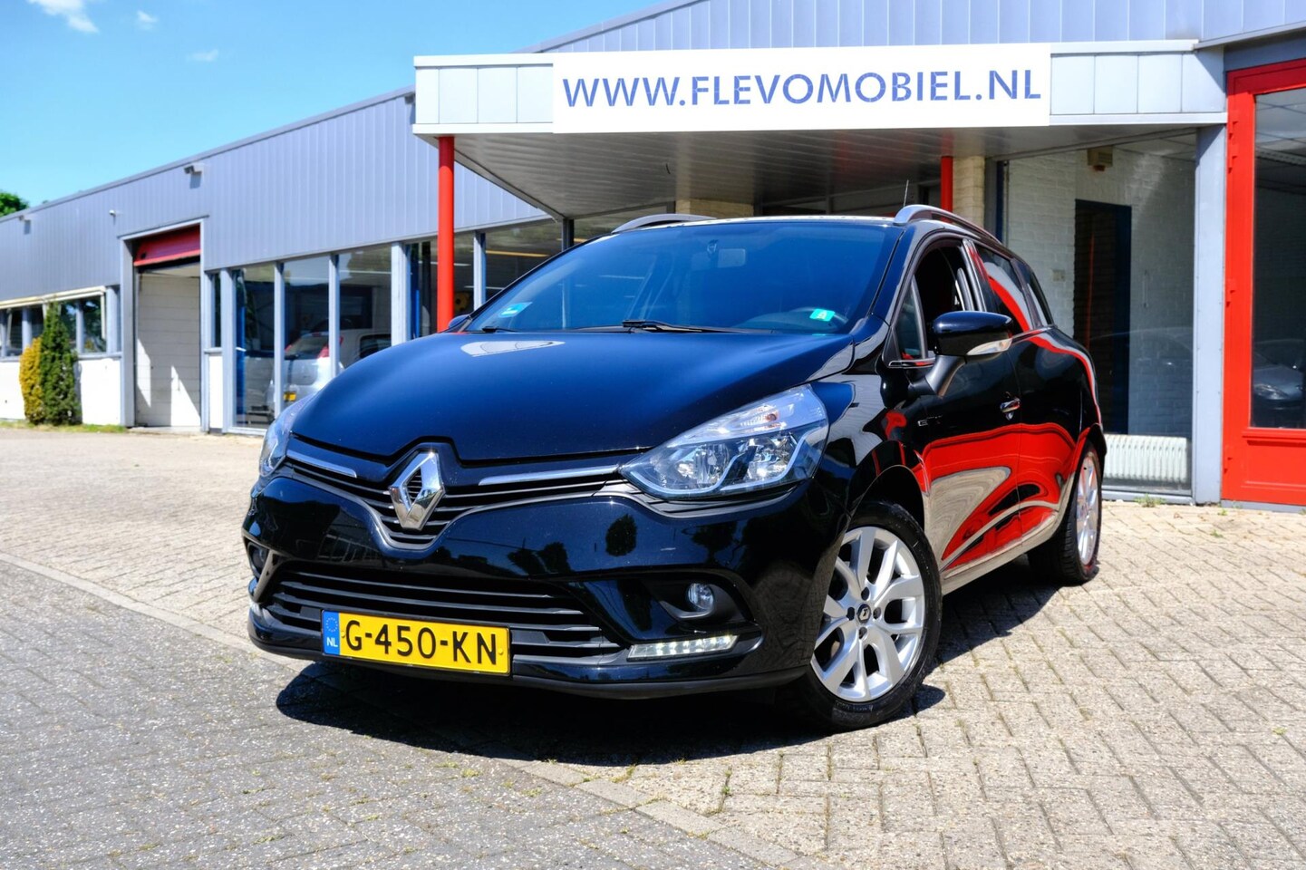 Renault Clio Estate - 0.9 TCe Limited Navi|Airco|LMV|Cruise - AutoWereld.nl
