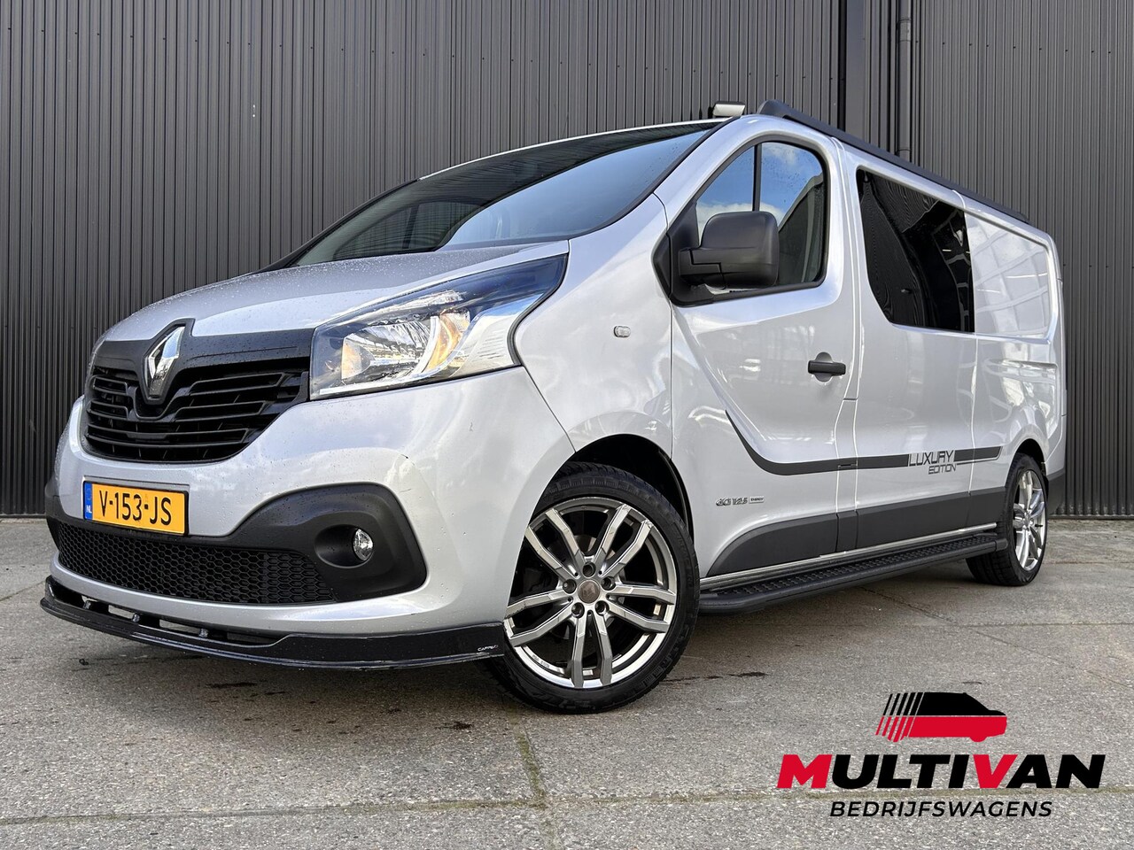 Renault Trafic - 1.6 dCi 125pk L2H1 DC Luxury Edition | Leder | MARGE | Velgen | Sidesteps | Formula Sport - AutoWereld.nl