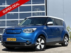 Kia e-Soul - EV ExecutiveLine 27 kWh 111PK | Nieuw accupakket | Achteruitrijcamera | Bluetooth | Cruise