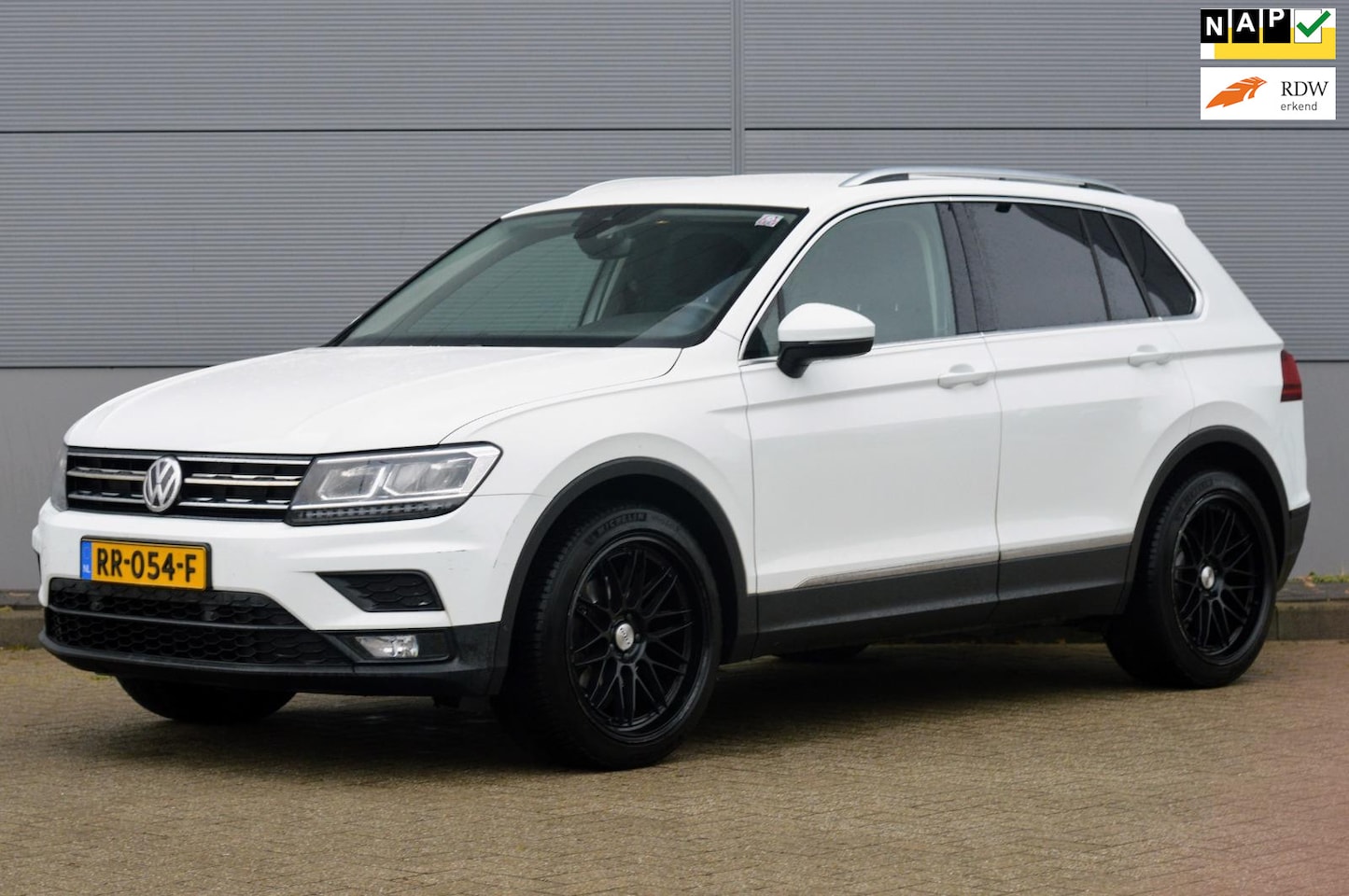 Volkswagen Tiguan - 1.4 TSI Comfortline Business 1.4 TSI Comfortline Business - AutoWereld.nl