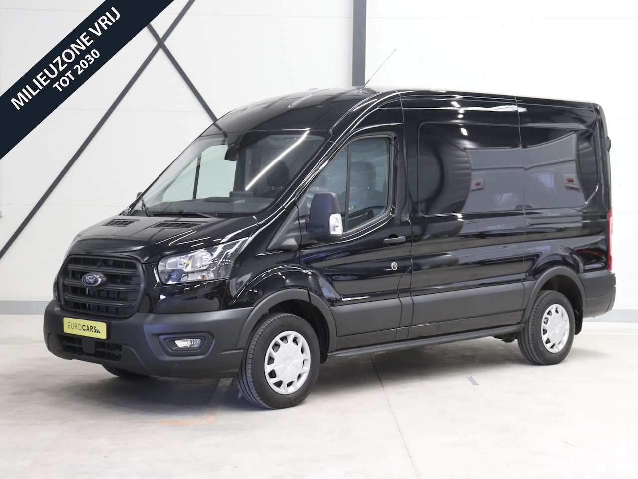 Ford Transit - 130pk L2H2 Automaat Trekhaak Airco 360°Camera DAB+ - AutoWereld.nl