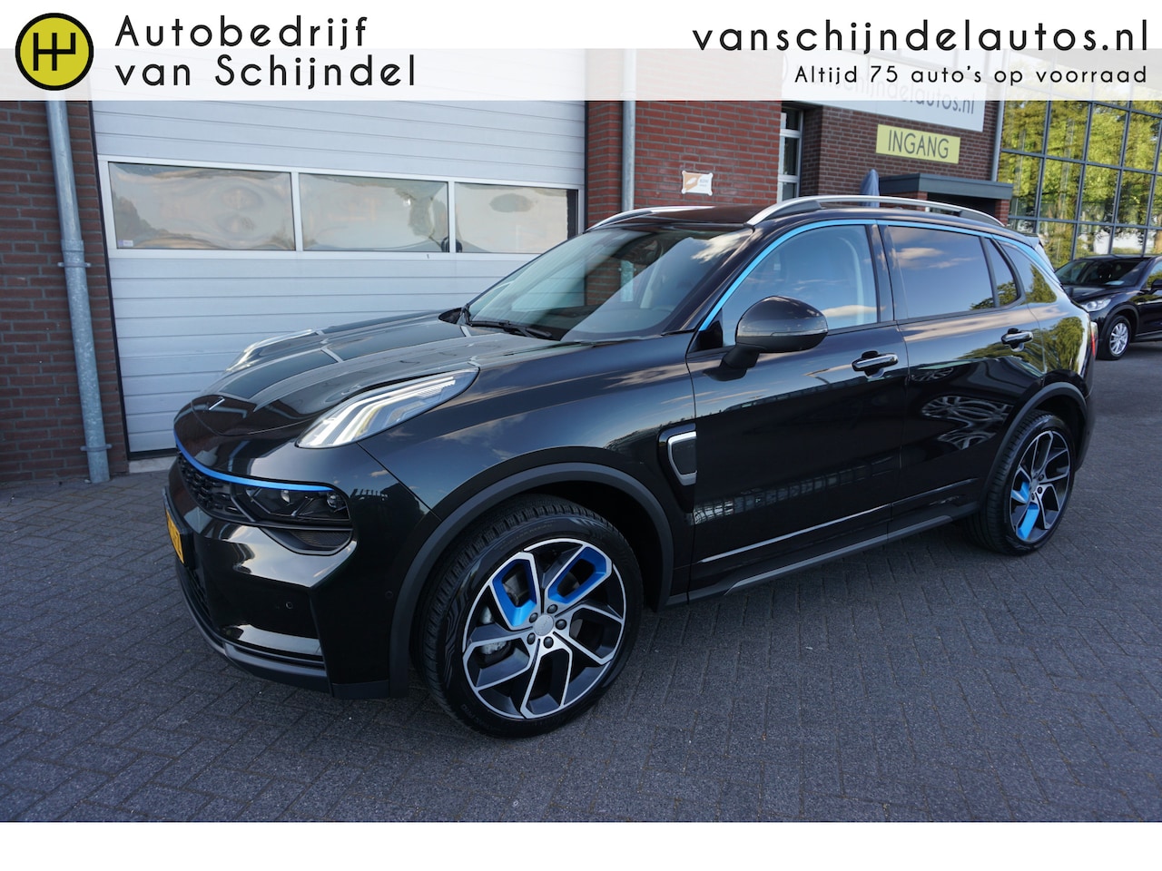 Lynk & Co 01 - 1.5 261PK! DECEMBER 2022 DEALER ONDERHOUDEN 4X ALL SEASON BANDEN 360CAMERA 6,6KWH LADEN PA - AutoWereld.nl