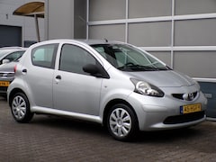 Toyota Aygo - 1.0-12V|5-deurs|Stuurbekrachtiging|Radio|Aux
