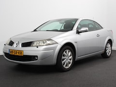 Renault Mégane coupé cabriolet - 1.6-16V Tech Line Lees opmerkingen Airco Radio Parkeersensor achter LED koplampen Cabriole
