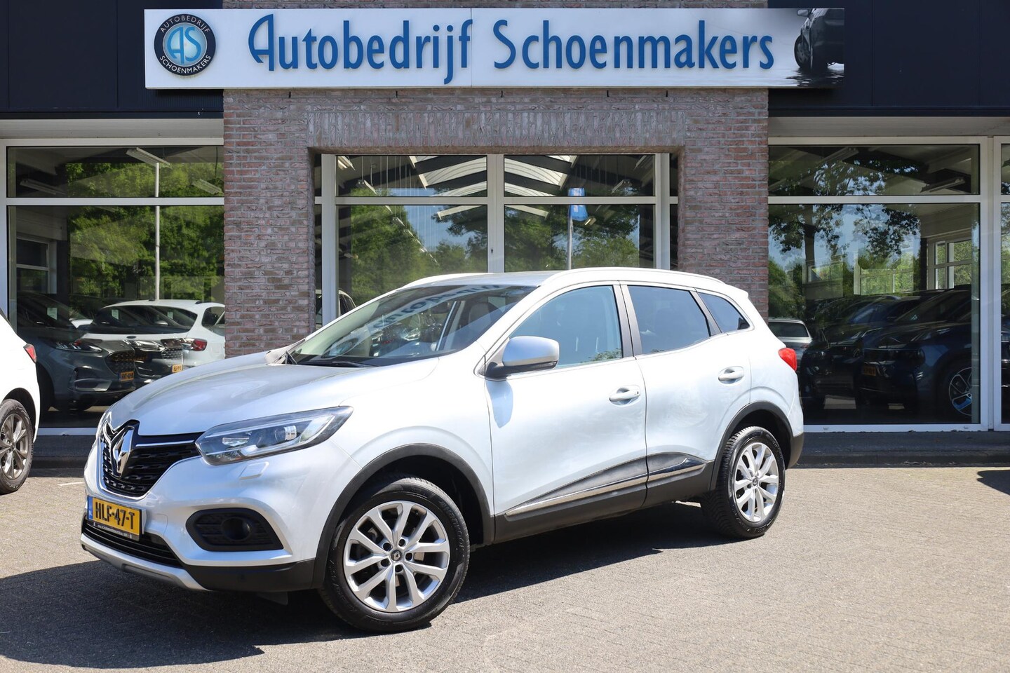Renault Kadjar - 1.3 TCe Zen CAMERA DAB HALFLEER CARPLAY CRUISE NAVI CLIMA 2xPDC 17"LMV 2xKEYLESS ENZ. - AutoWereld.nl