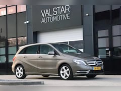 Mercedes-Benz B-klasse - 200 Ambition | Xenon LED | Trekhaak | Volledig onderhouden