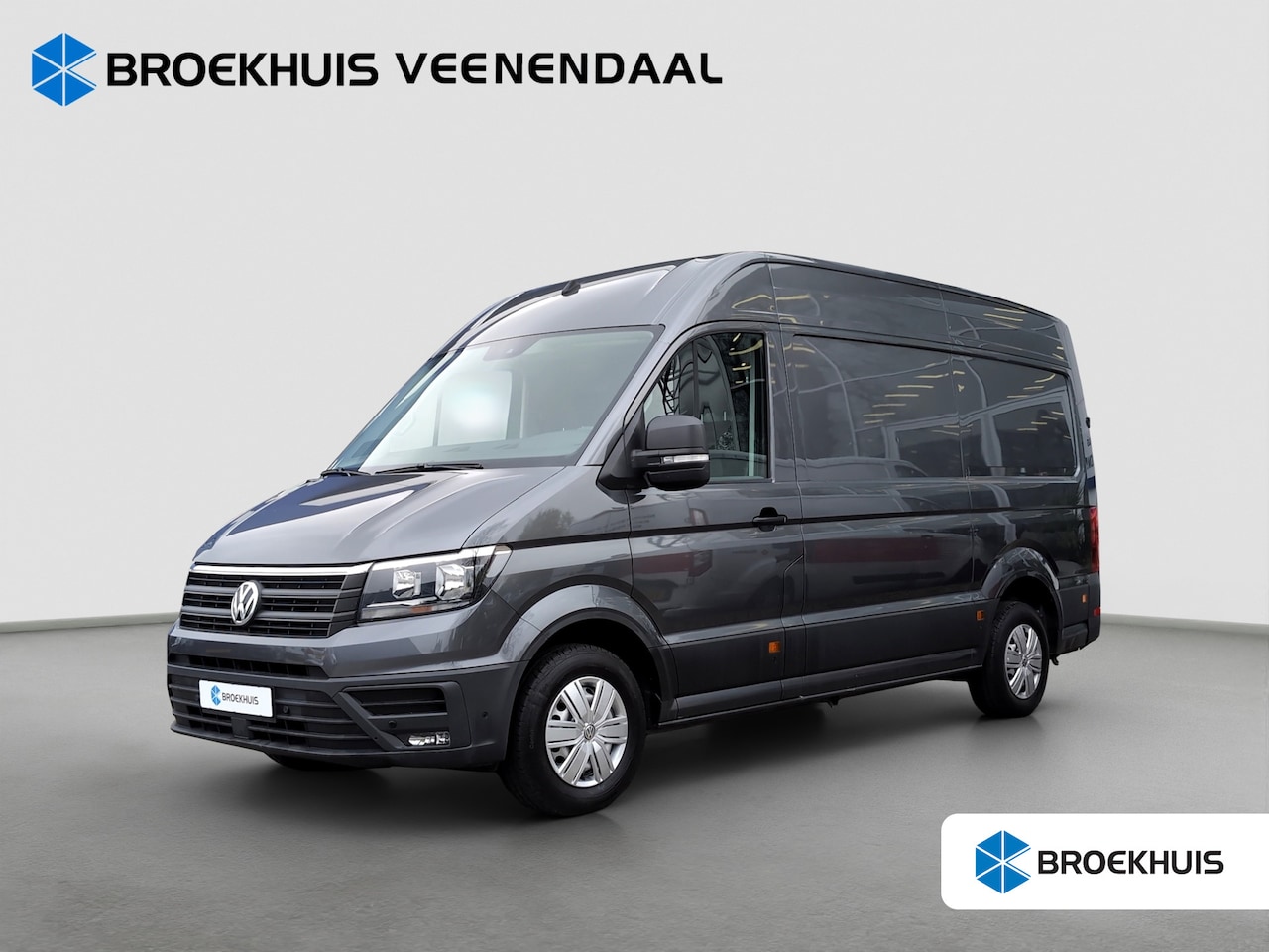 Volkswagen Crafter - 35 2.0 TDI 140PK L3H3 (L2H2) Automaat Chauffeursstoel | Navigatie | Camera - AutoWereld.nl