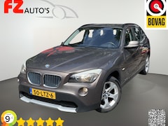 BMW X1 - sDrive18i Executive | Trekhaak | Navigatie | Parkeersensoren Achter | Cruise Control |