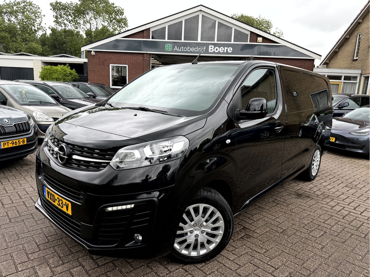 Opel Vivaro - 2.0 D 145pk L3 Lang 3-Pers, Trekhaak, App Connect, - AutoWereld.nl