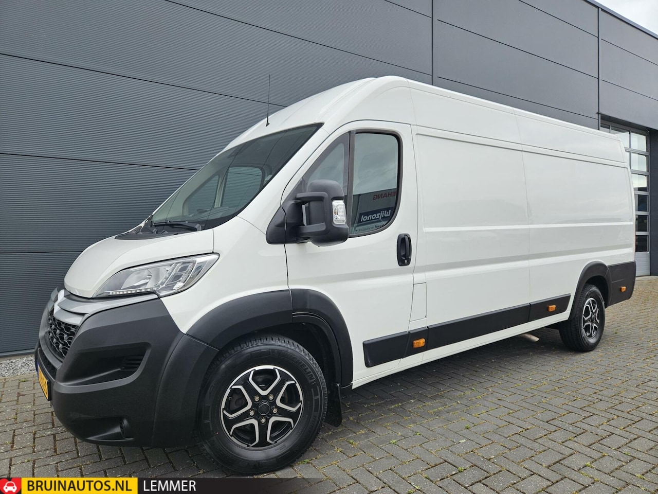 Citroën Jumper - 35 2.2 BlueHDi 165PK L4H2 Navi 165 PK - AutoWereld.nl