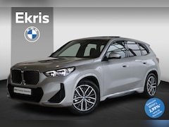 BMW iX1 - xDrive30 M Sportpakket | Innovation Pack | Travel Pack