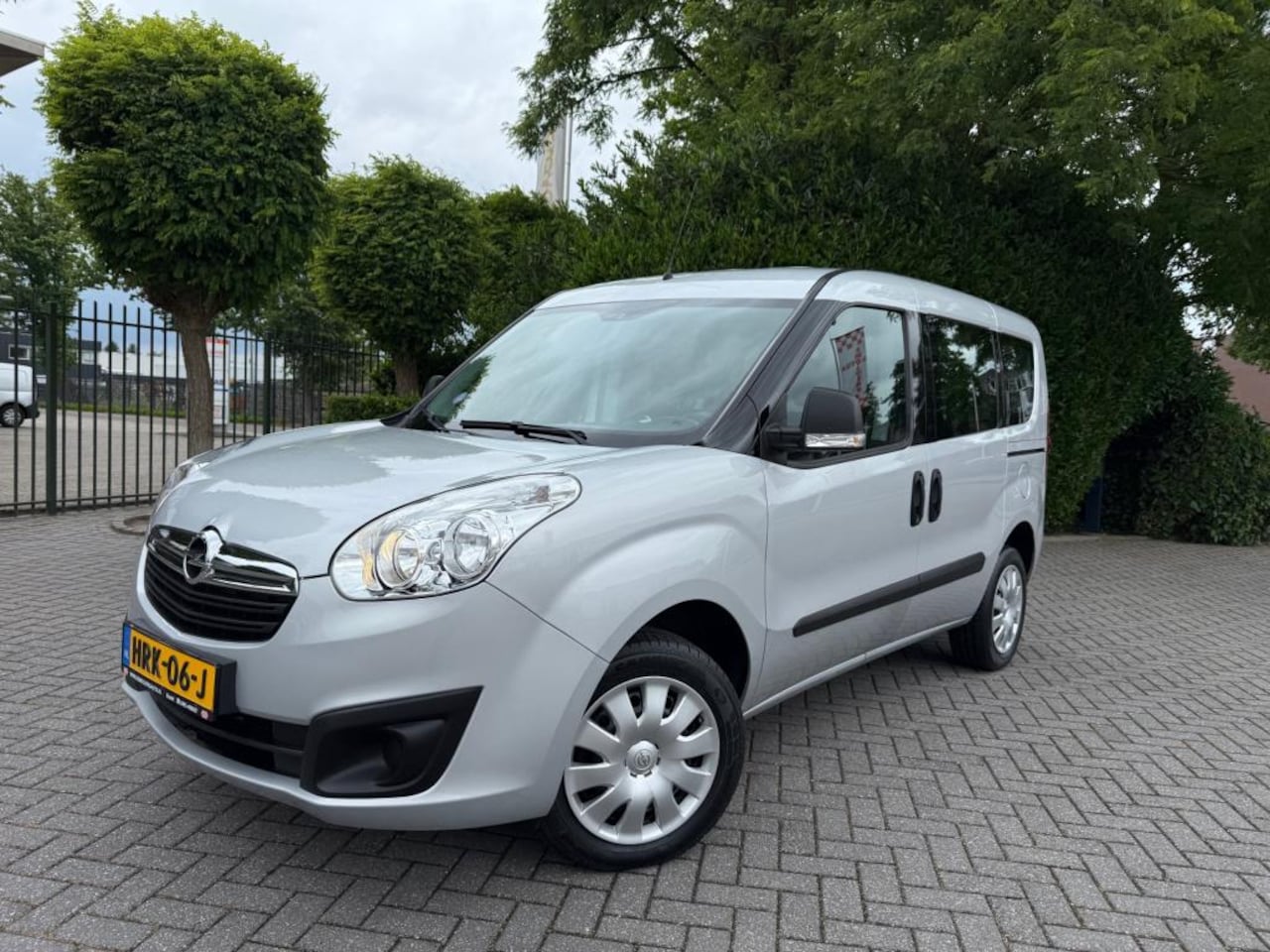 Opel Combo Tour - 1.4 L1H1, AIRCO, Isofix, Parkeersensoren achter, Zijschuifdeur links en rechts, 43.986 km - AutoWereld.nl