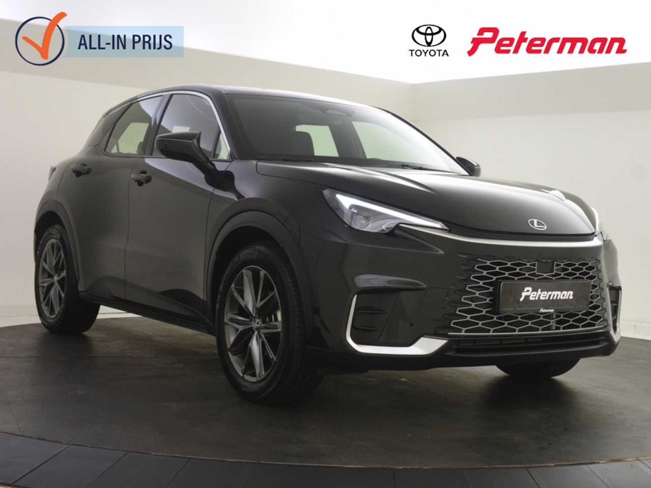 Lexus LBX - 1.5 Hybrid Elegant | Tech Pack | Parkeersensoren V+A | Leder - AutoWereld.nl