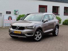 Volvo XC40 - T2 129pk Geartronic Business Pro/ Camera achter/ Adaptieve cruise/ Keyless/ Elektrische ac
