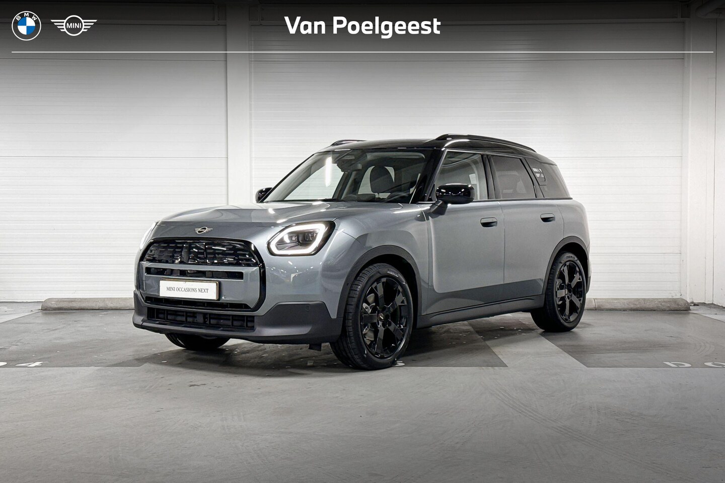 MINI Countryman - E | Classic Uitvoering | Pakket M | 19" JCW Runway Spoke Jet Black - AutoWereld.nl