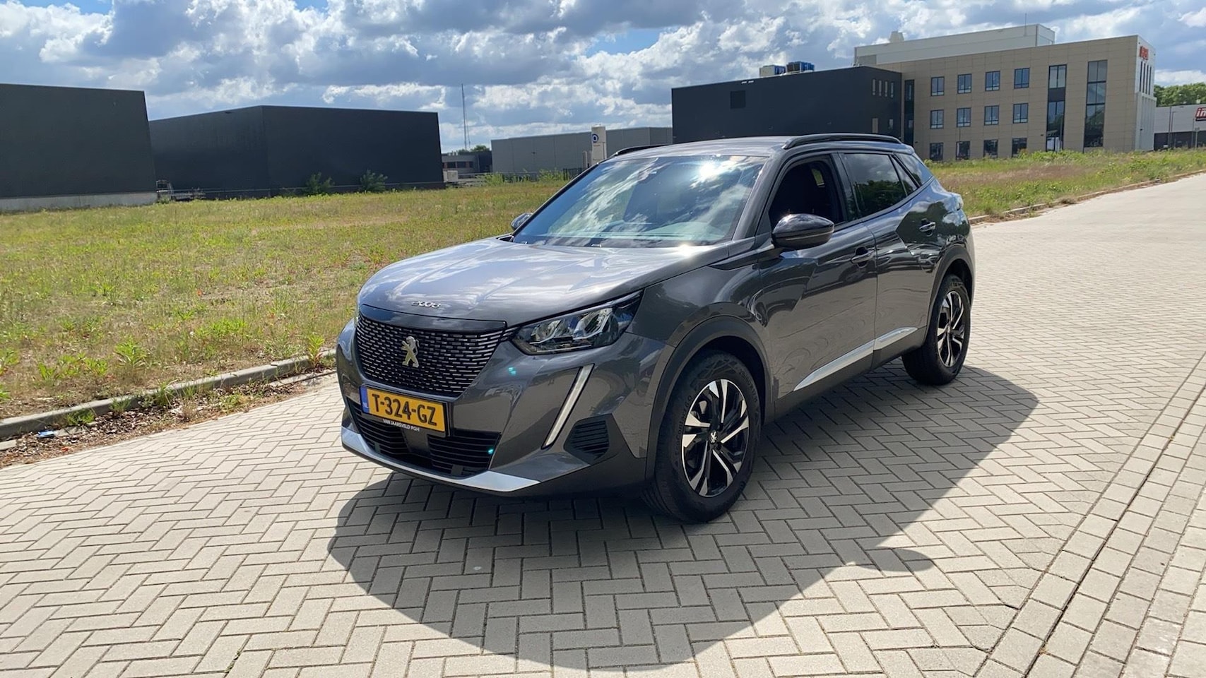 Peugeot 2008 - 1.2 PureTech Allure 1.2 PureTech Allure - AutoWereld.nl