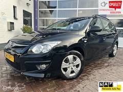 Hyundai i30 CW - 1.4i i-Drive Cool * AIRCO * TREKHAAK