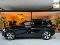 Mercedes-Benz GLB - 200 Garantie Trekhaak Pano Leder CarPlay StoelVW PDC Parkeerhulp Sportstand Cruise Navi Cl