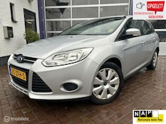 Ford Focus Wagon - 1.6 TDCI Trend * NAVIGATIE * AC * TREKHAAK